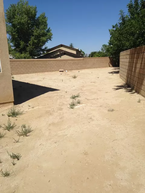 1751 Ivesbrook St E, Lancaster, CA 93535 photo 9