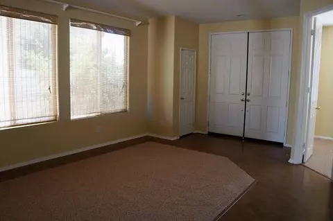 36728 Windtree Cir, Palmdale, CA 93550 photo 2