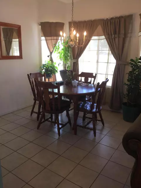 237 Tahquitz Pl, Palmdale, CA 93550 photo 6