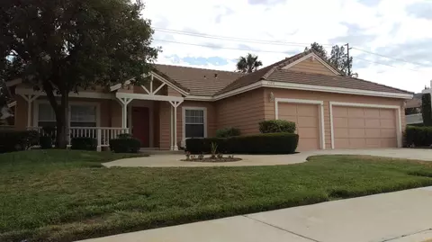 7306 Sandpiper Dr, Lancaster, CA 93536 photo 1