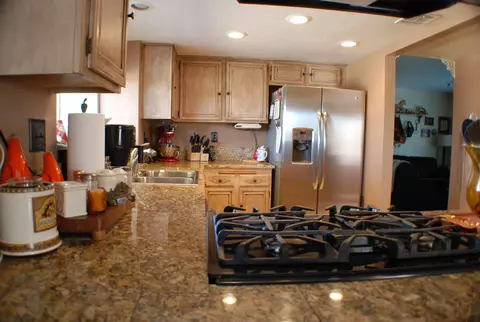 147 Avenue R4 E, Palmdale, CA 93550 photo 6