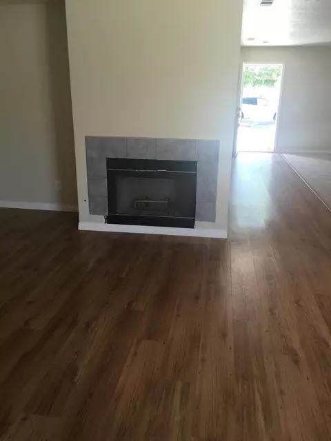 3303 Keel Ct, Lancaster, CA 93535 photo 9