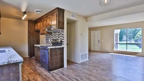 2831 Avenue J4 W, Lancaster, CA 93536 photo 4