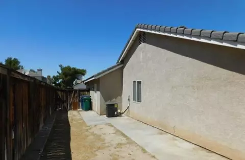 3062 Hildreth Ct, Lancaster, CA 93535 photo 17
