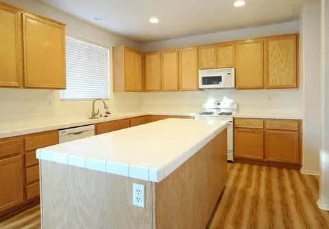 2745 Norberry St E, Lancaster, CA 93535 photo 11
