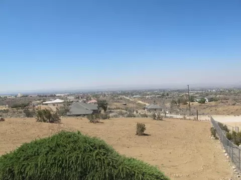 4265 Snow Line Dr, Phelan, CA 92371 photo 6