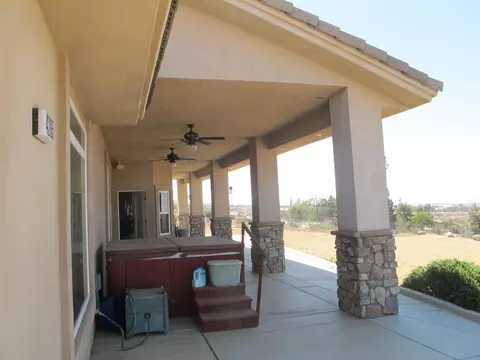 4265 Snow Line Dr, Phelan, CA 92371 photo 5