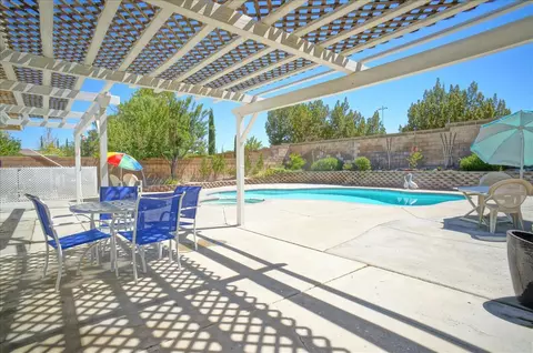 43430 Yew St, Lancaster, CA 93536 photo 13