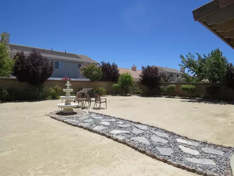 44534 Chaparral Dr, Lancaster, CA 93536 photo 19