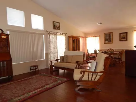 43251 32nd St E, Lancaster, CA 93535 photo 4
