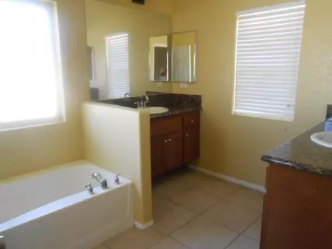 38204 Evette Ct, Palmdale, CA 93550 photo 10