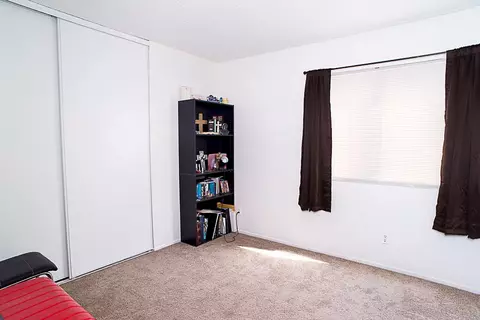 36962 Desert Willow Dr, Palmdale, CA 93550 photo 10