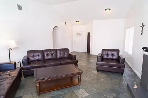 36962 Desert Willow Dr, Palmdale, CA 93550 photo 4