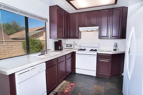 36962 Desert Willow Dr, Palmdale, CA 93550 photo 6