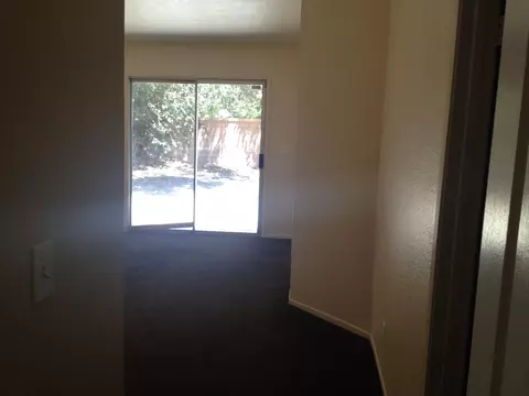 2061 Thomas Dr, Lancaster, CA 93535 photo 16