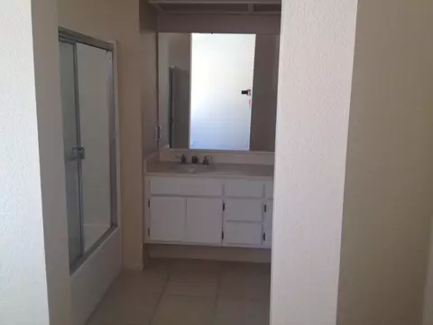 2061 Thomas Dr, Lancaster, CA 93535 photo 18