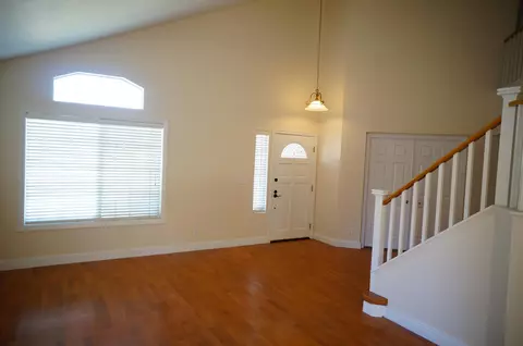39312 Fallbrook Cir, Palmdale, CA 93551 photo 3