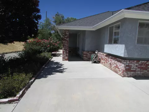 22913 Mariposa Rd, Tehachapi, CA 93561 photo 11