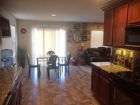 6468 Tuscan Ct, Palmdale, CA 93552 photo 2