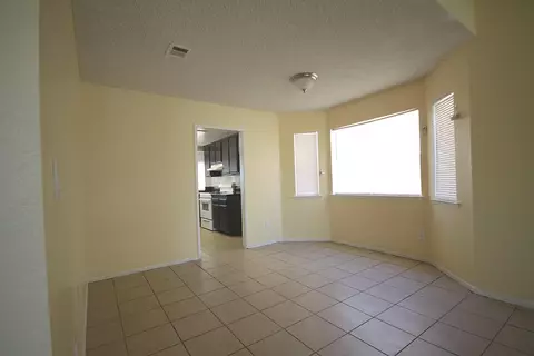 811 Avenue J9 E, Lancaster, CA 93535 photo 3