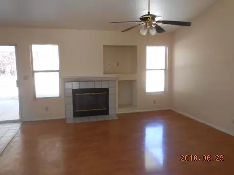 37041 Boxleaf Rd, Palmdale, CA 93550 photo 3