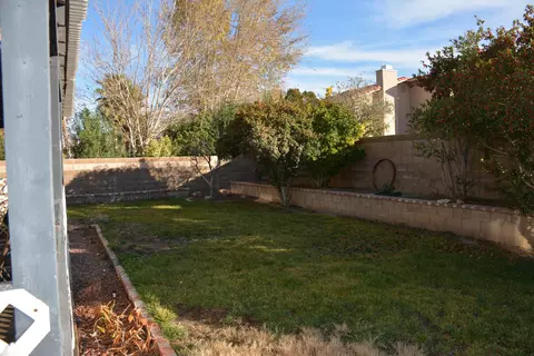 1302 Herzel, Lancaster, CA 93535 photo 10