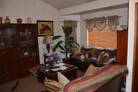 1302 Herzel, Lancaster, CA 93535 photo 4