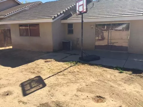 44709 Foxboro Ct, Lancaster, CA 93535 photo 2