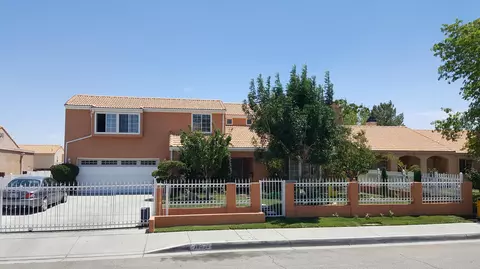 38058 50th St E, Palmdale, CA 93552 photo 1
