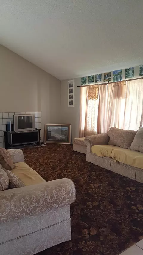 38058 50th St E, Palmdale, CA 93552 photo 5
