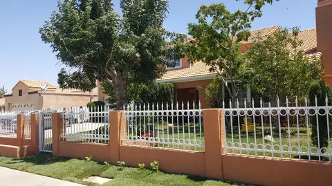 38058 50th St E, Palmdale, CA 93552 photo 2