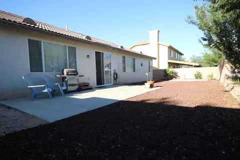 1548 Sutherland St, Lancaster, CA 93534 photo 17