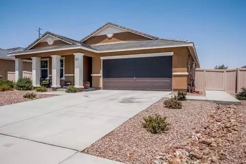 3633 Emerald Ln, Lancaster, CA 93535 photo 3