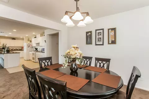3633 Emerald Ln, Lancaster, CA 93535 photo 9
