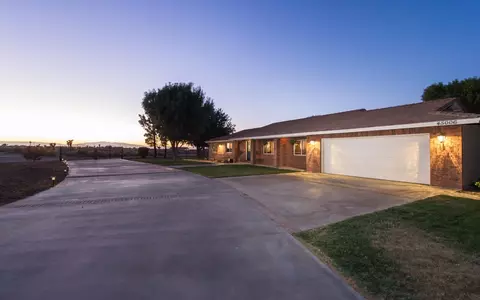 45006 42nd St E, Lancaster, CA 93535 photo 3