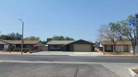 37767 27th St E, Palmdale, CA 93550 photo 2