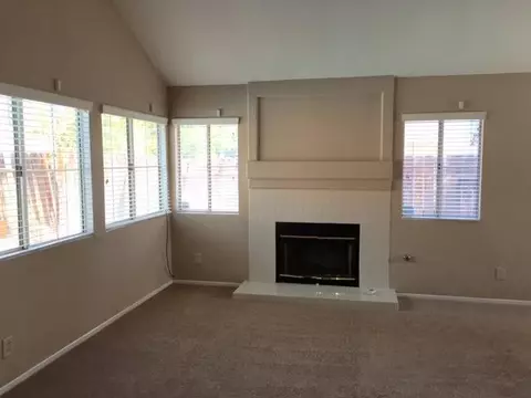 43935 5th St E, Lancaster, CA 93535 photo 4