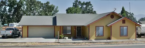 17201 Bold Venture Dr, Tehachapi, CA 93561 photo 2