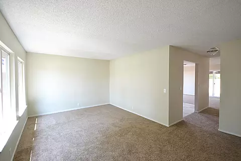 37304 Populus Ave, Palmdale, CA 93552 photo 2