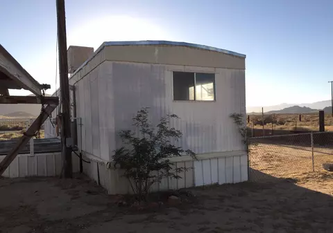 10406 Lone Butte Rd, Mojave, CA 93501 photo 8