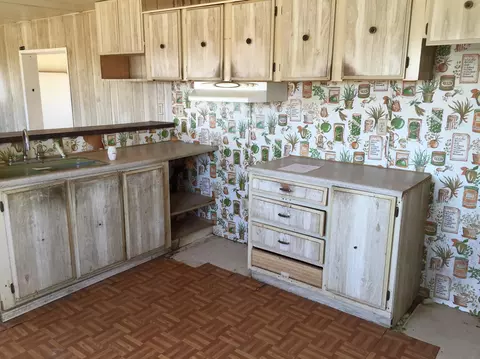 10406 Lone Butte Rd, Mojave, CA 93501 photo 11