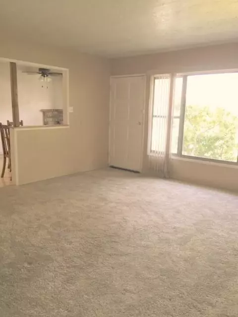 2062 Panamint St, Mojave, CA 93501 photo 5
