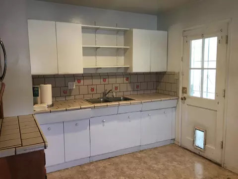 2062 Panamint St, Mojave, CA 93501 photo 9