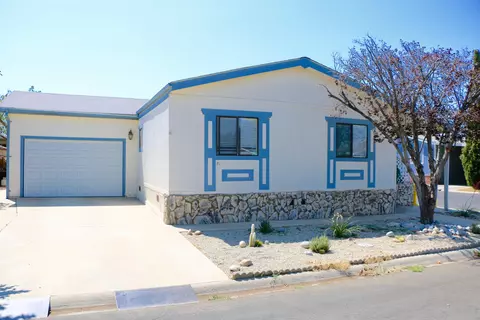 2121 Avenue I E #51, Lancaster, CA 93535 photo 1