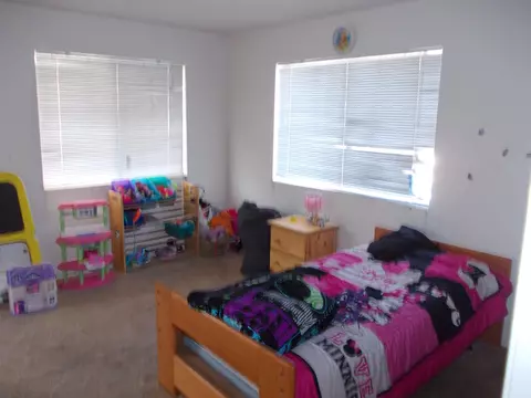 38710 10th E #1, Palmdale, CA 93550 photo 9