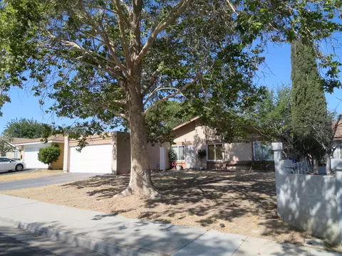 42831 Alep St, Lancaster, CA 93536 photo 1
