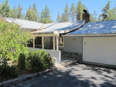 1220 Robin Rd, Wrightwood, CA 92397 photo 2