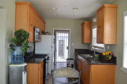 601 Magnolia W, Compton, CA 90220 photo 25