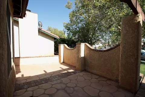 1333 Sun Ct, Lancaster, CA 93535 photo 2