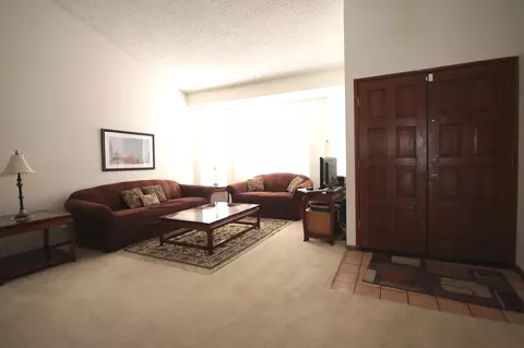 1333 Sun Ct, Lancaster, CA 93535 photo 3